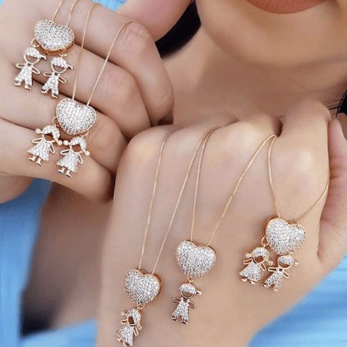 Colar Amor de Mãe com Pingente Banhado a Ouro 18k